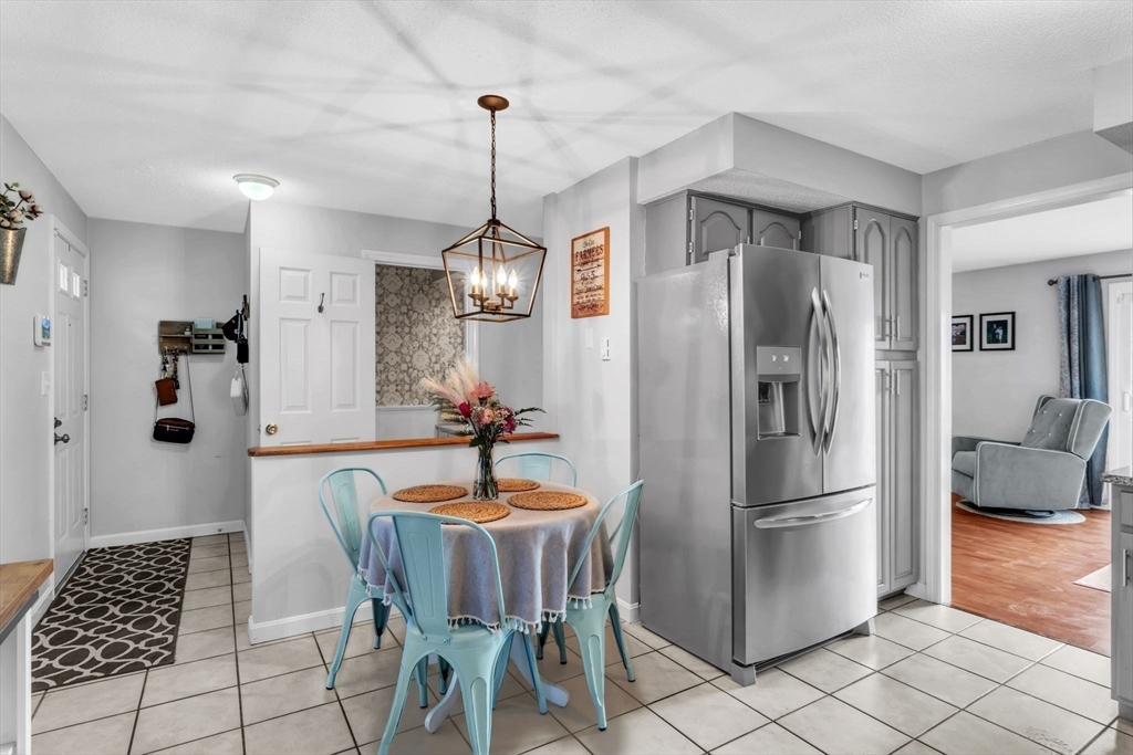 287 Fuller Road, Unit 287 Chicopee, MA 01020 - Photo 6 of 26 Gallery Image 6