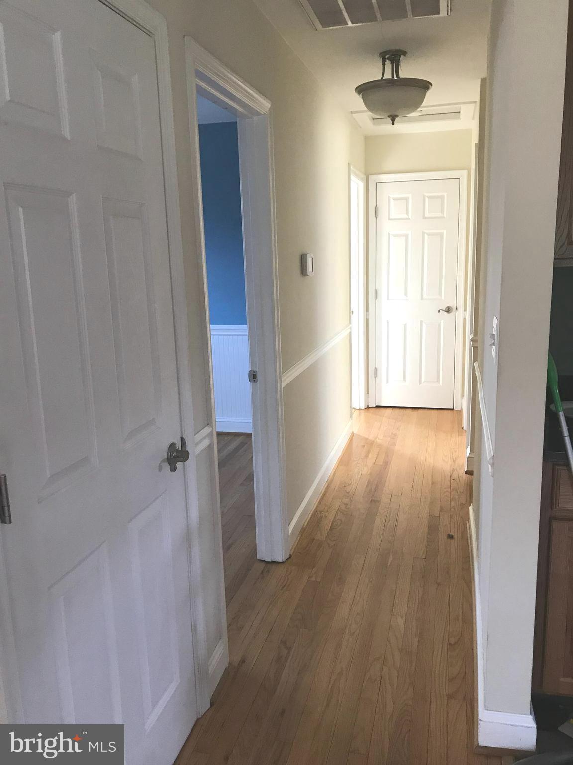 5193 Old Solomons Island Road Lothian, MD 20711 - Photo 4 of 17 Upper Hall