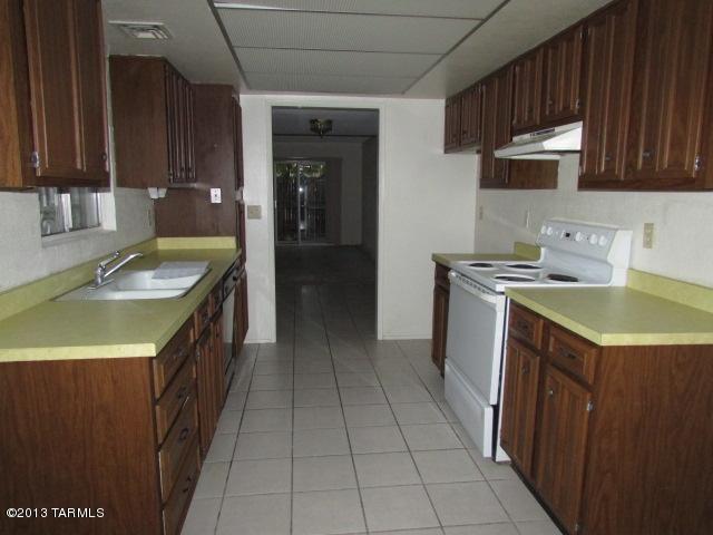 2525 East Prince Road, Unit 52 Tucson, AZ 85716 - Photo 9 of 32