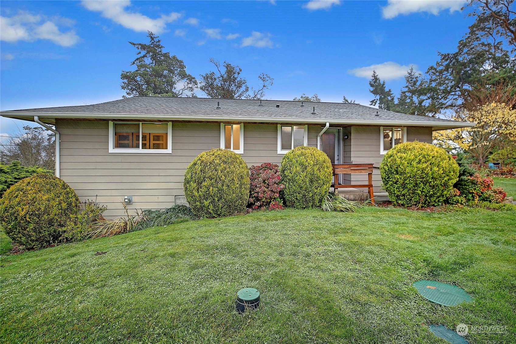 642 Moe Road Camano Island, WA 98282 - Photo 11 of 40 Gallery Image 11