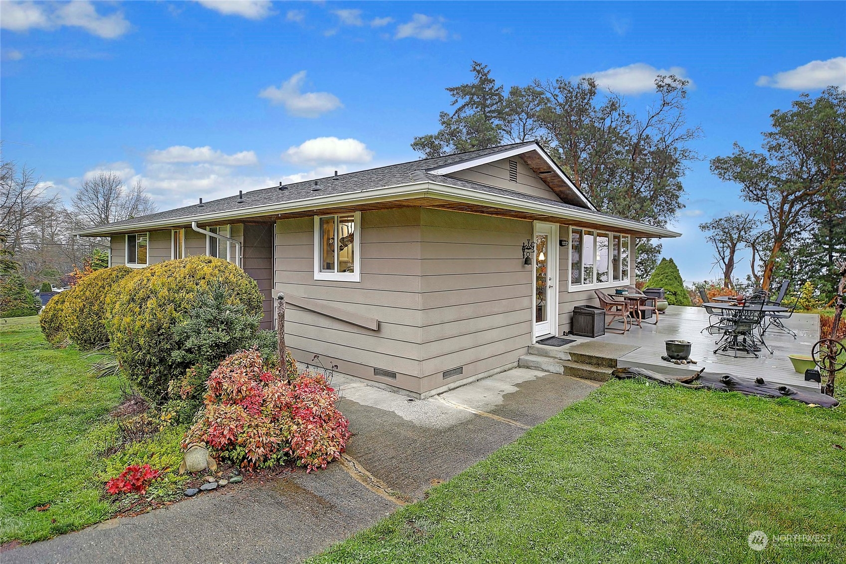 642 Moe Road Camano Island, WA 98282 - Photo 12 of 40 Gallery Image 12