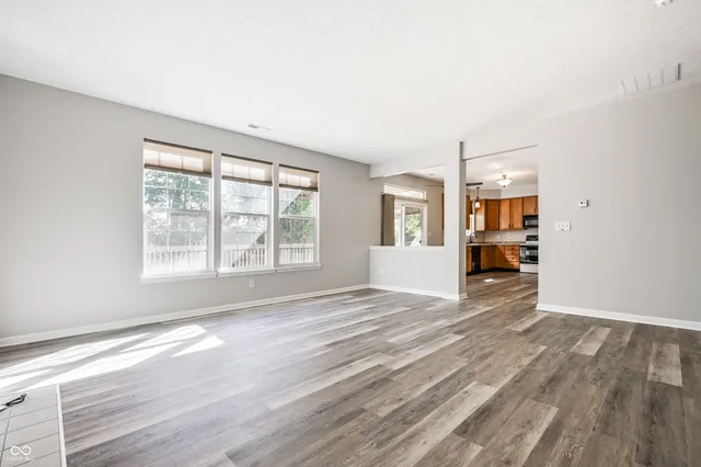 $330,000 | 1581 Dale Court, Greenfield, IN 46140