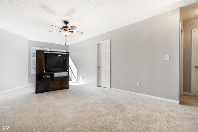 $330,000 | 1581 Dale Court, Greenfield, IN 46140