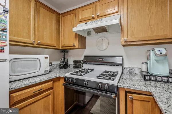 $1,990 | 9259 Cardinal Forest Lane, Unit 201, Lorton, VA 22079