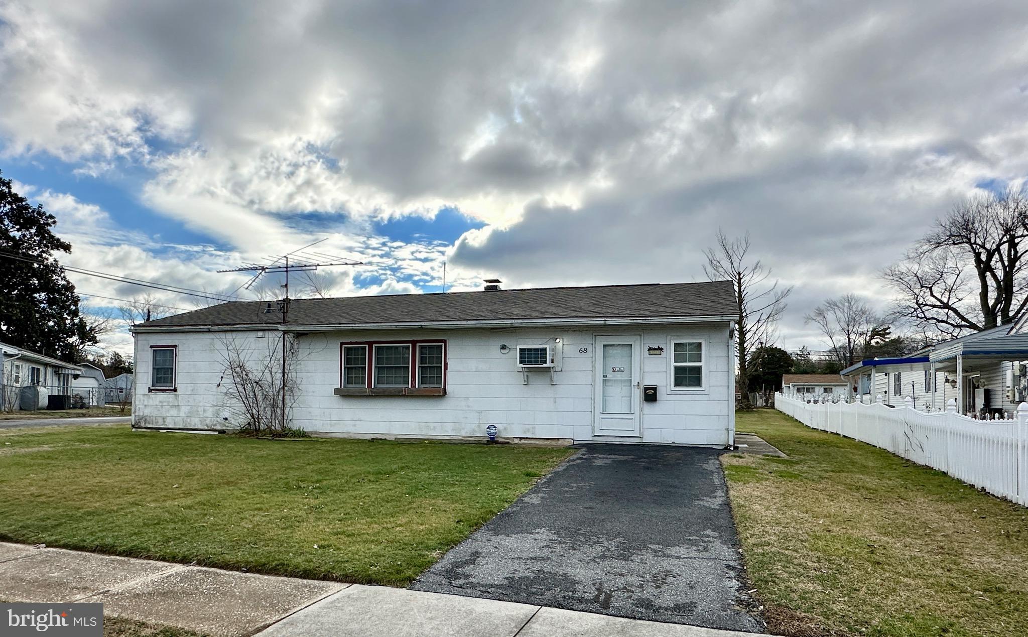 68 Saxton Road Dover, DE 19901 - Photo 1 of 28