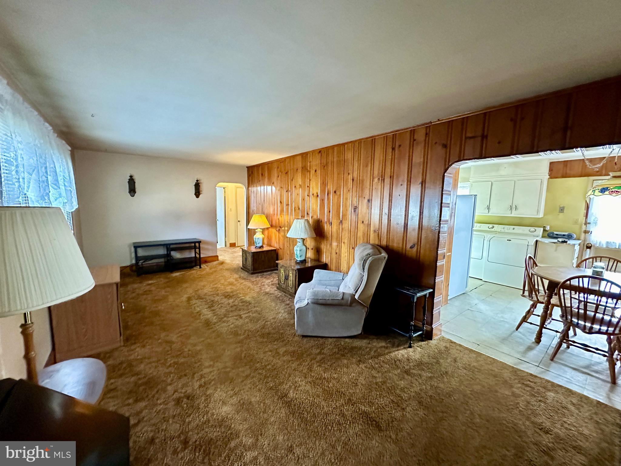 68 Saxton Road Dover, DE 19901 - Photo 8 of 28 LIVING ROOM