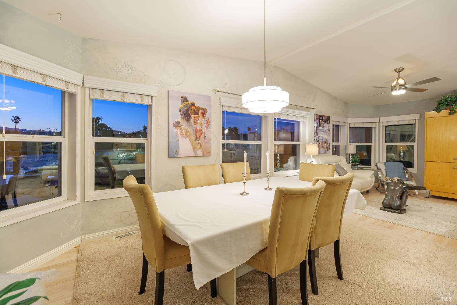 376 Glacier Way San Rafael, CA 94903 - Photo 9 of 30