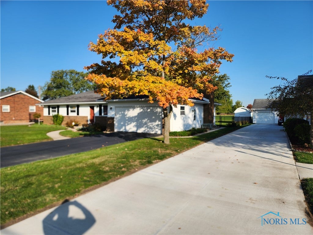 4231 Pickle Road Oregon, OH 43616 - Photo 2 of 26 Gallery Image 2