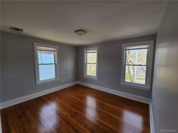 $2,395 | 95 Highway 59, Unit 2, Nyack, NY 10960