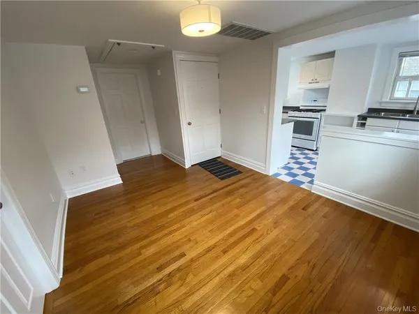 $2,395 | 95 Highway 59, Unit 2, Nyack, NY 10960