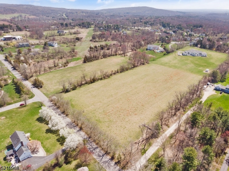 69 Payne Road, Annandale, NJ 08801 Compass