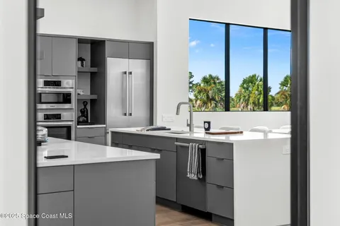 $1,500,000 | 6434 Modern Duran Drive, Melbourne, FL 32940