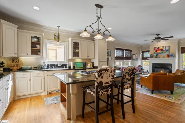 $685,000 | 21 Kershaw Court, Greenville, SC 29607