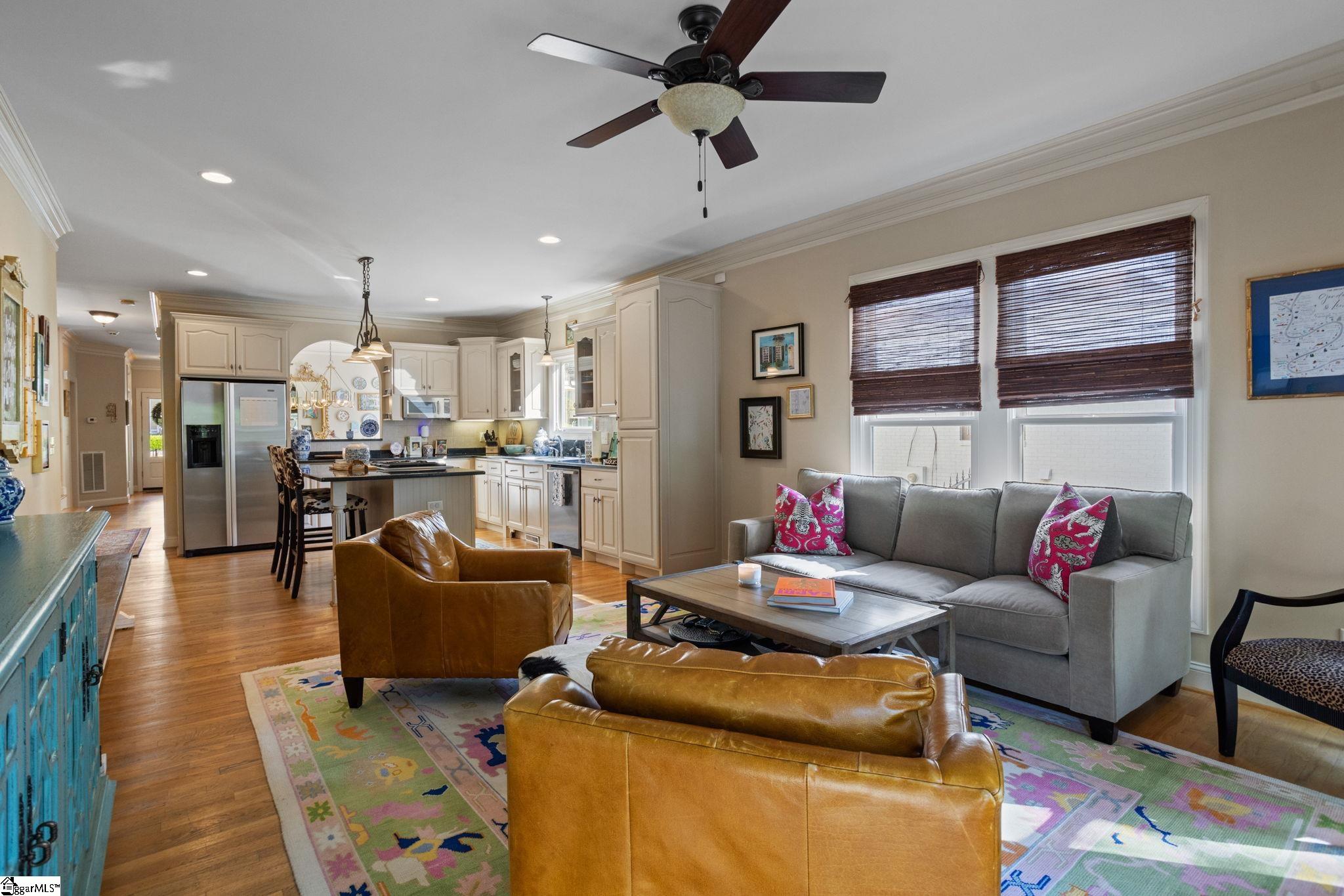 21 Kershaw Court Greenville, SC 29607 - Photo 17 of 48