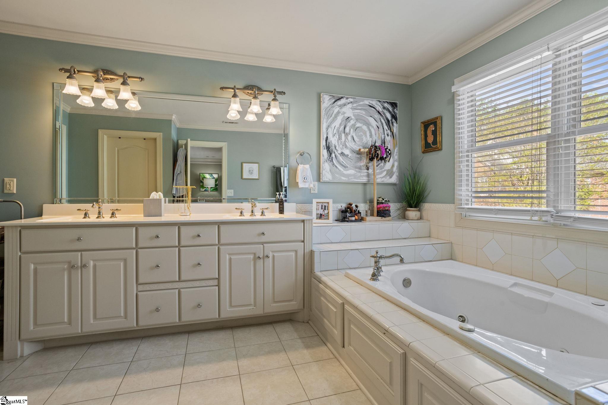 21 Kershaw Court Greenville, SC 29607 - Photo 23 of 48