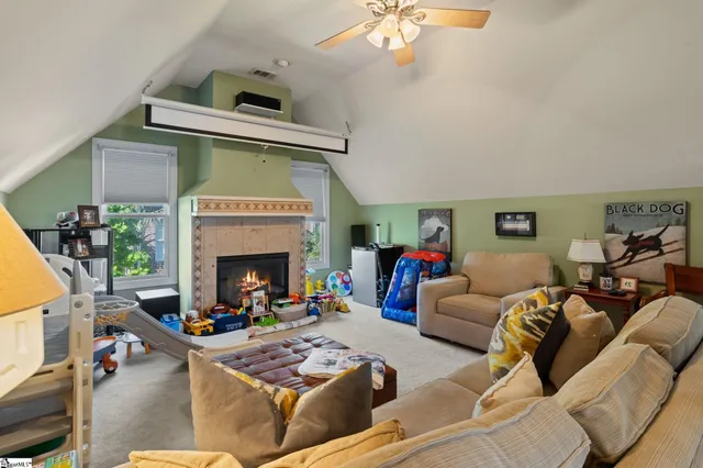 $685,000 | 21 Kershaw Court, Greenville, SC 29607