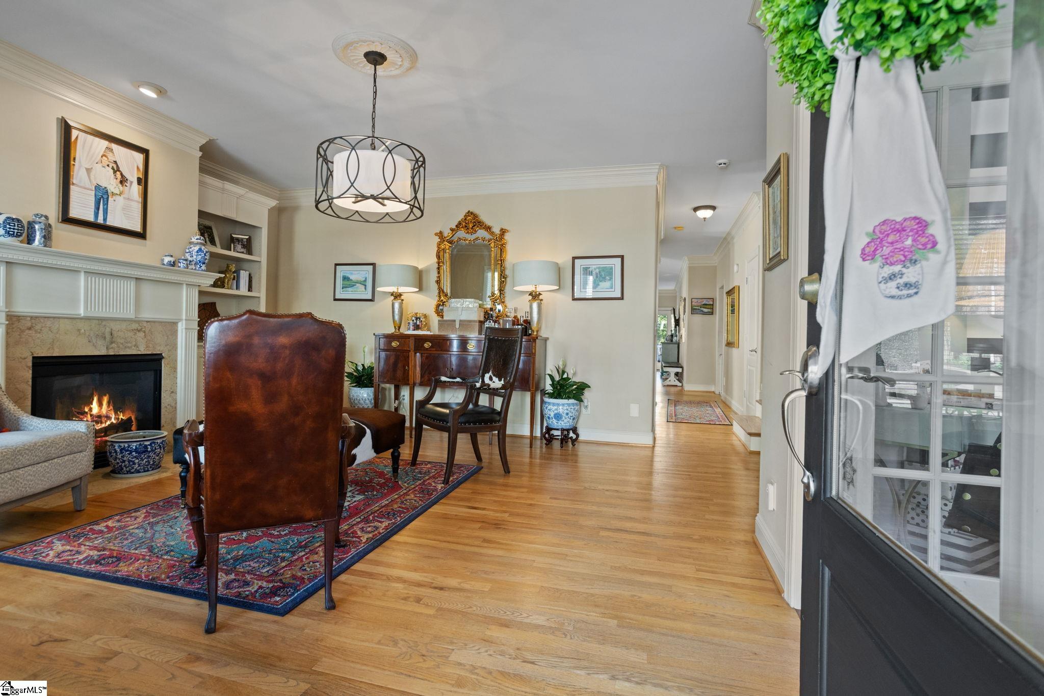 21 Kershaw Court Greenville, SC 29607 - Photo 4 of 48