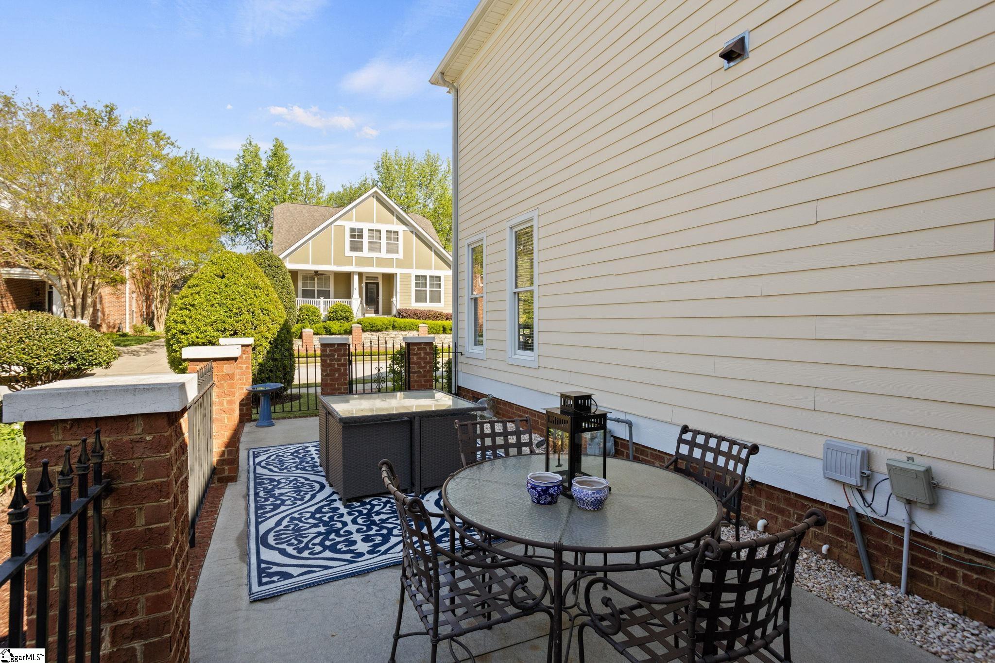 21 Kershaw Court Greenville, SC 29607 - Photo 41 of 48