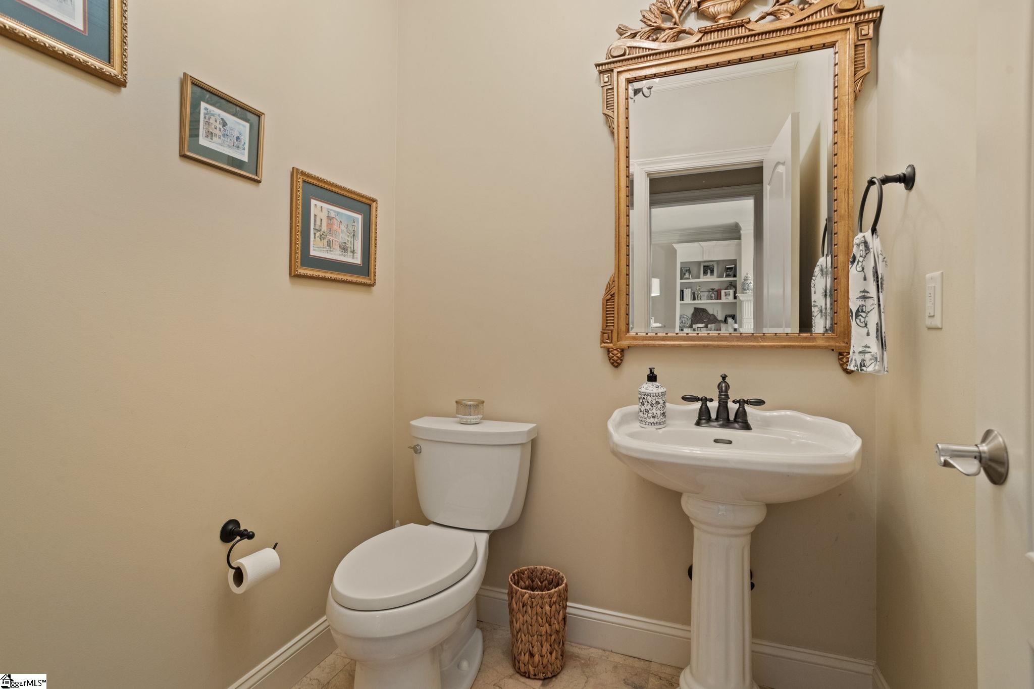 21 Kershaw Court Greenville, SC 29607 - Photo 9 of 48