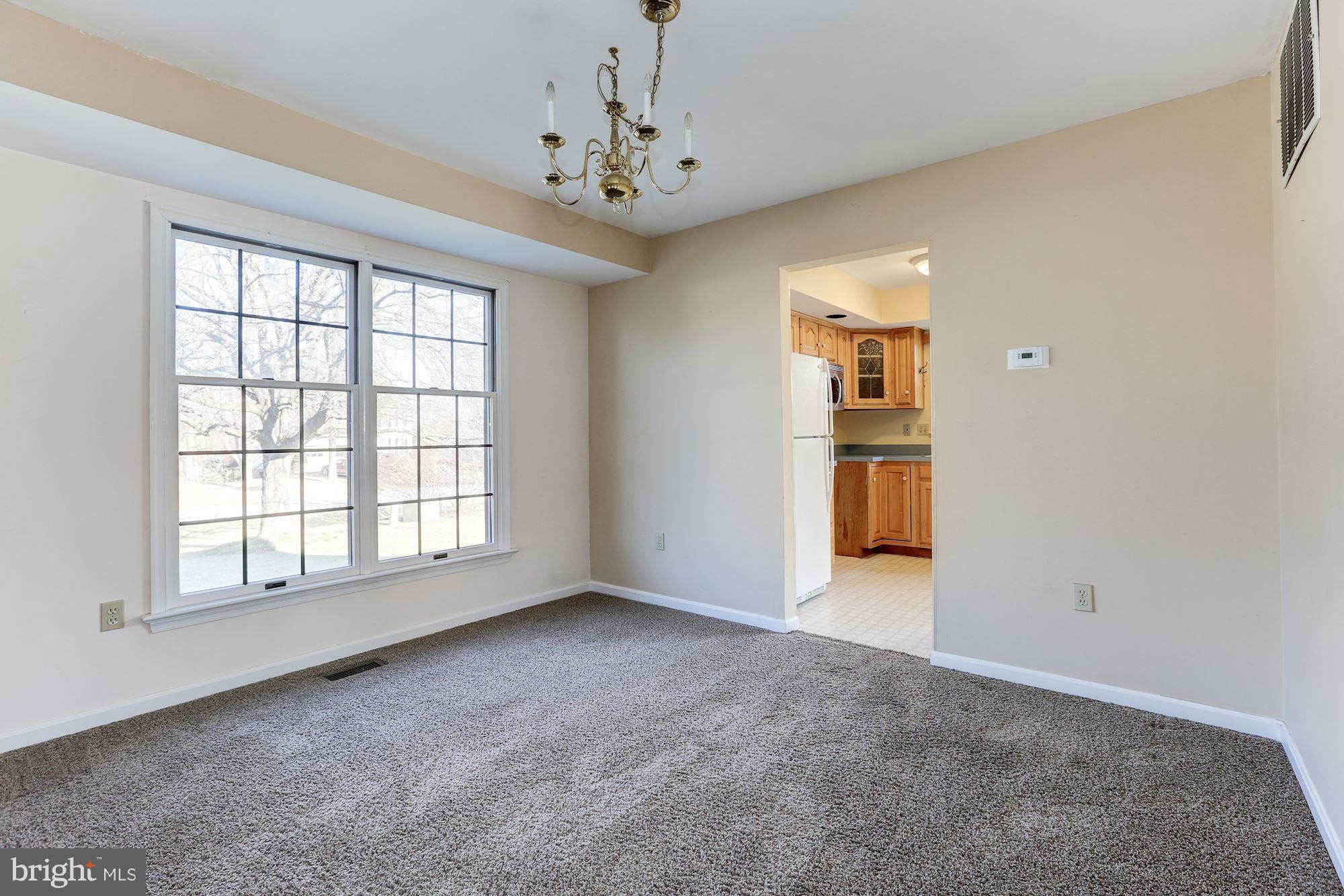 4647 Newington Road Jefferson, MD 21755 - Photo 9 of 30 Dining Room