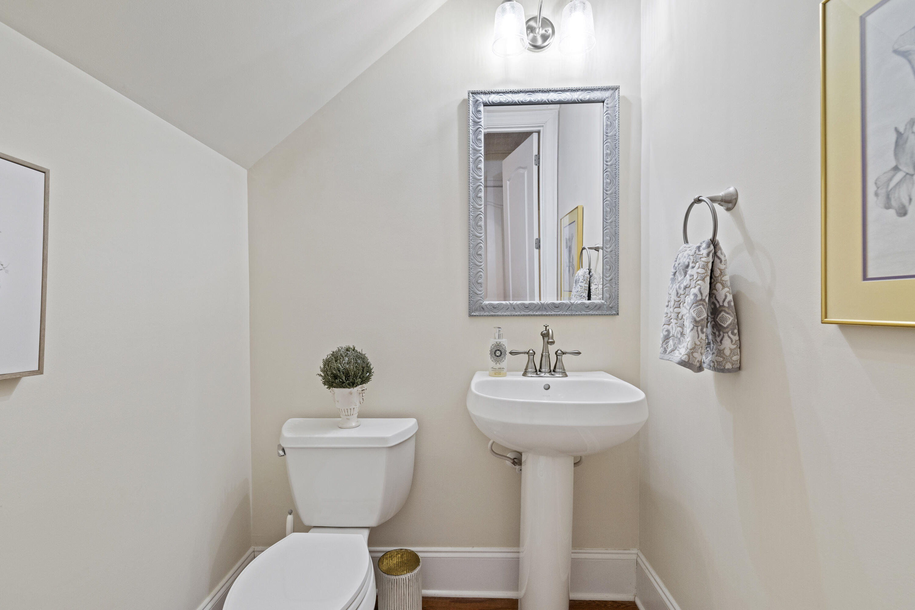 1772 Tennyson Row Mount Pleasant, SC 29466 - Photo 18 of 25 DOWNSTAIRS POWDER