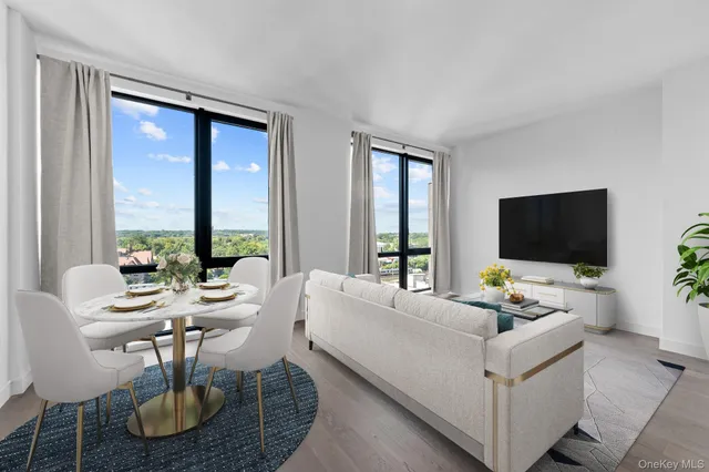 $820,000 | 107-06 Queens Boulevard, Unit 10E | Forest Hills