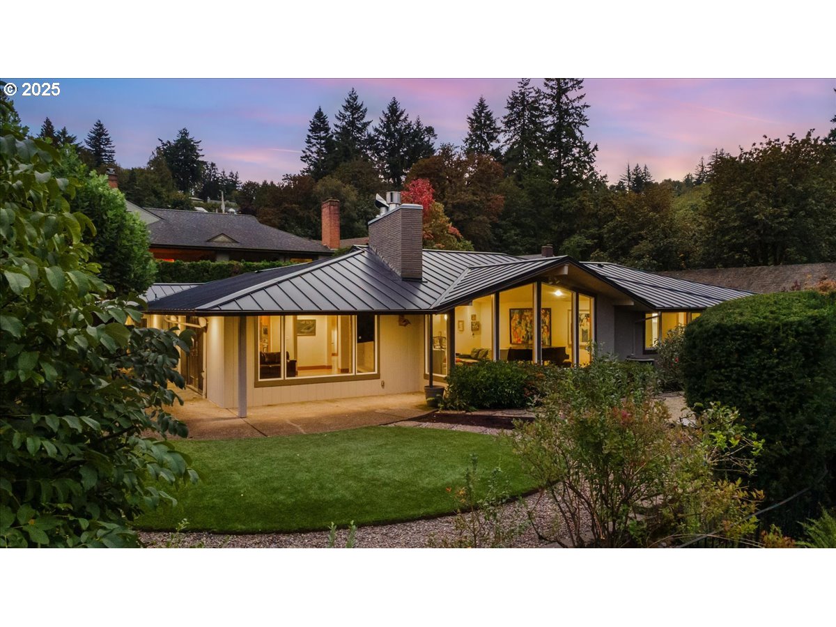 2628 Southwest Patton Court Portland, OR 97201 - Photo 36 of 36 Gallery Image 36