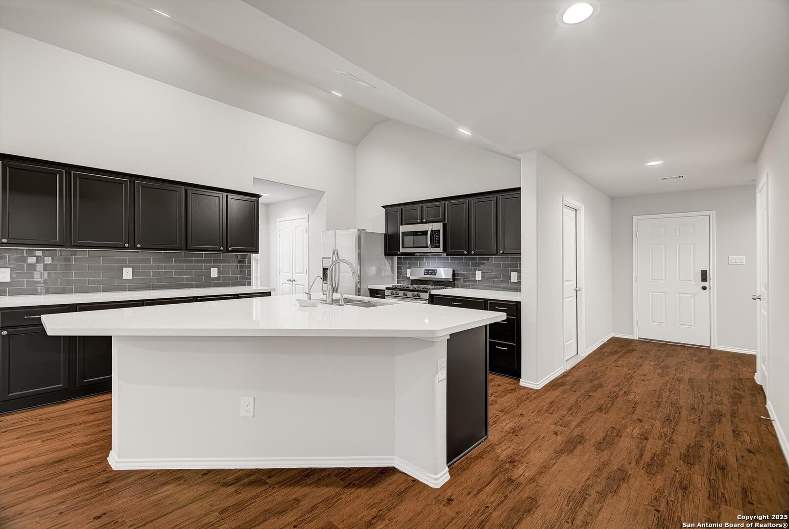 5627 Mesquite Oaks Trail Spring, TX 77389 - Photo 9 of 46