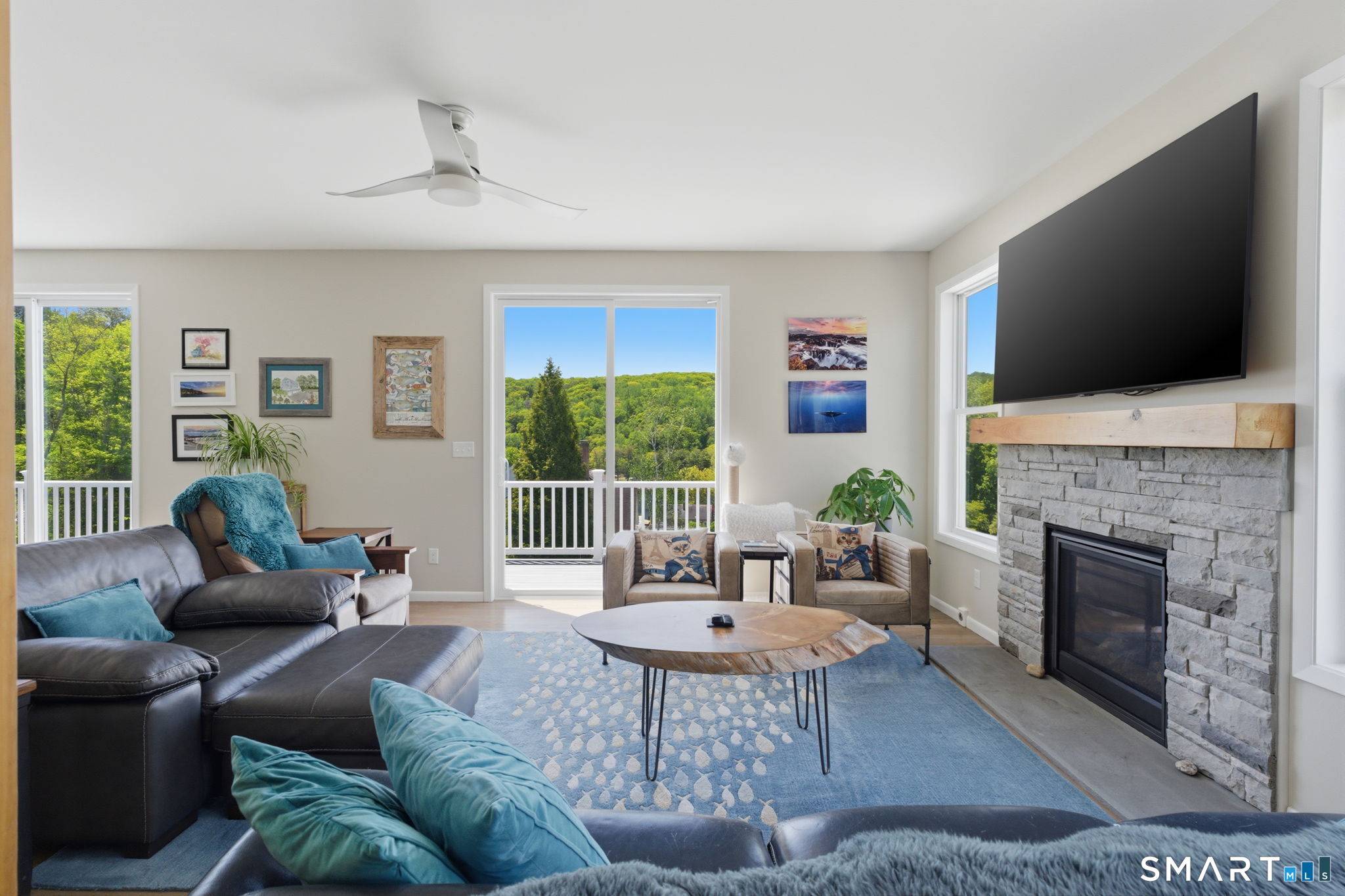 8 Buckingham Road Derby, CT 06418 - Photo 4 of 40
