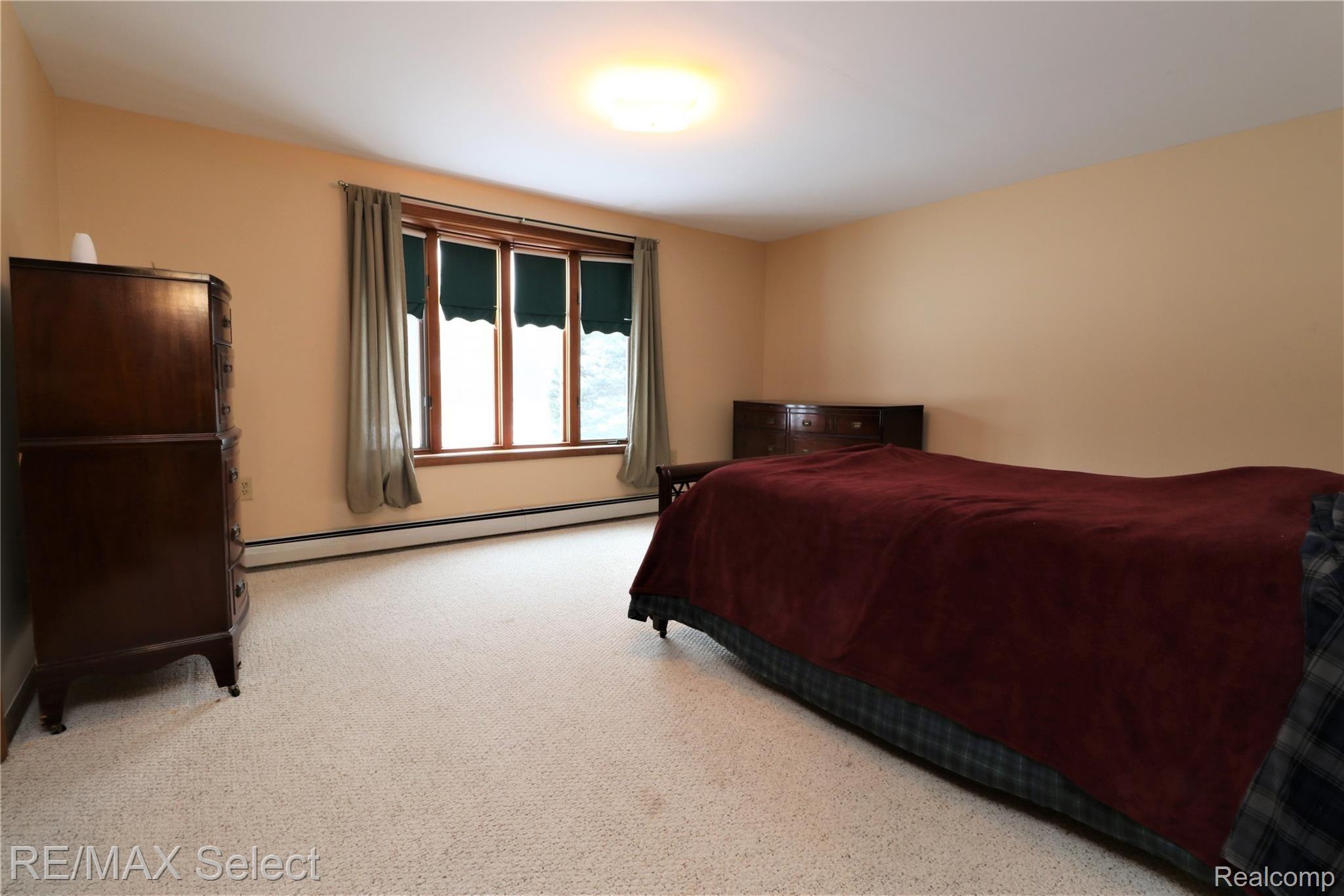 10438 Rustic Rdg Lane Fenton, MI 48430 - Photo 13 of 28 IMG_0725.jpg