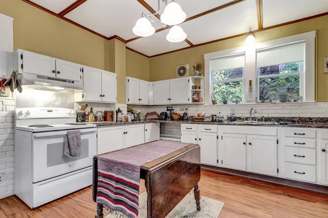 $235,000 | 22 East Washington Street, Rutland, VT 05701