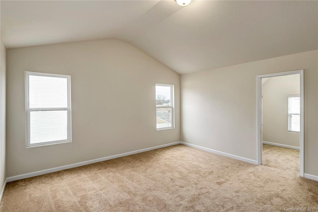 9713 Weikert Road Charlotte, NC 28215 - Photo 5 of 10 Gallery Image 5