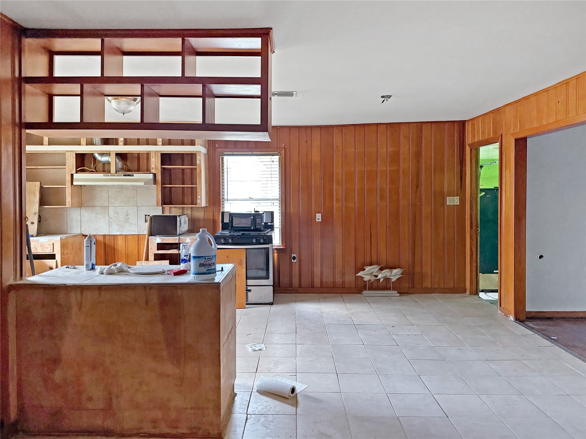 17419 Bamwood Road Houston, TX 77090 - Photo 10 of 12 wooden floor in a room next to a window
