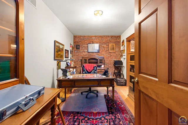 $289,000 | 110 West 5th Street, Holton, KS 66436