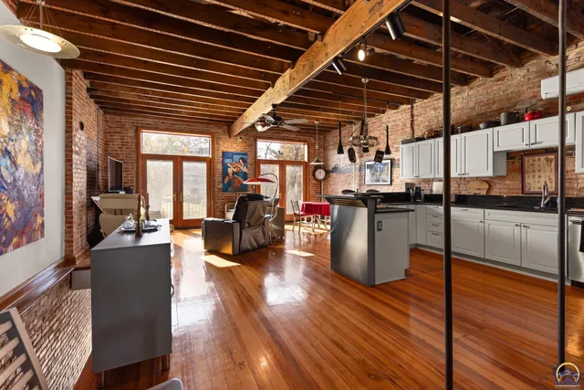 $289,000 | 110 West 5th Street, Holton, KS 66436