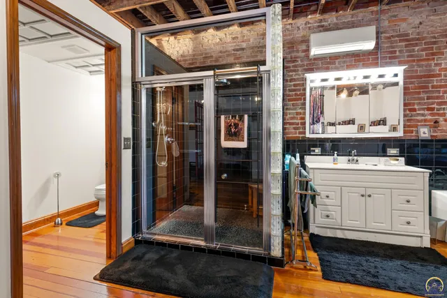 $289,000 | 110 West 5th Street, Holton, KS 66436