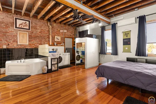 $289,000 | 110 West 5th Street, Holton, KS 66436