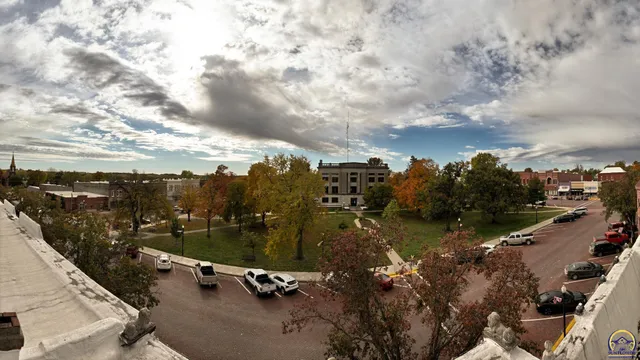 $289,000 | 110 West 5th Street, Holton, KS 66436