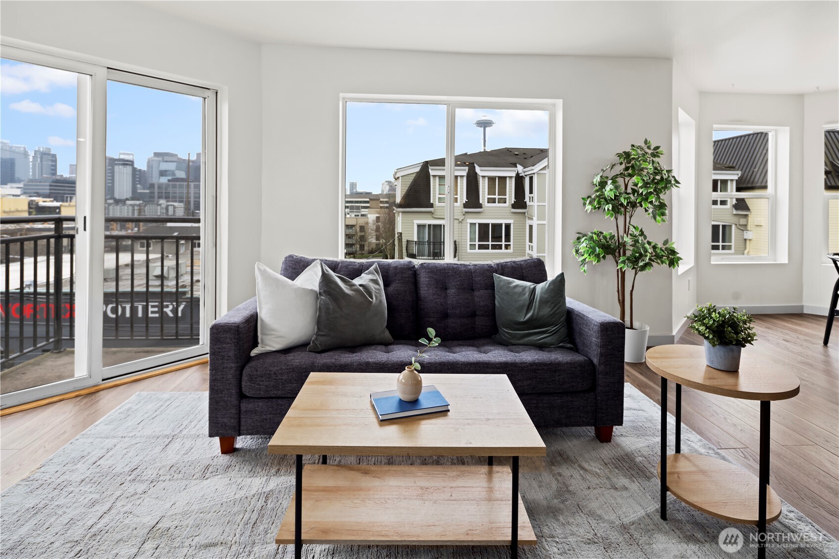 500 Aloha Street, Unit 308 Seattle, WA 98109 - Photo 2 of 23