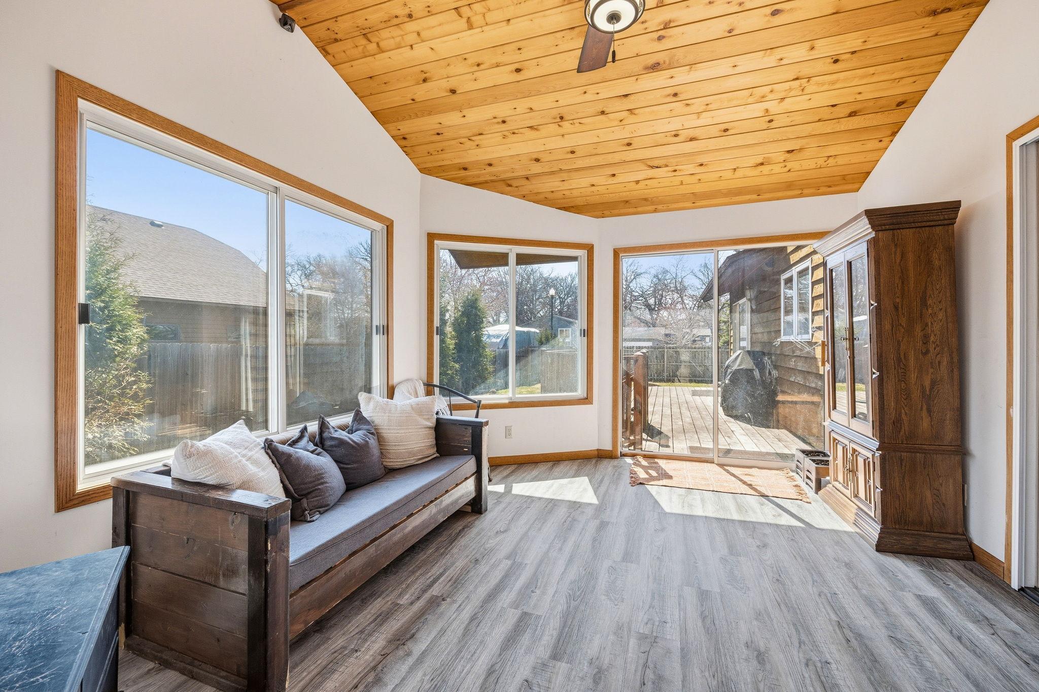 703 Shady Ridge Road Northwest Hutchinson, MN 55350 - Photo 8 of 24