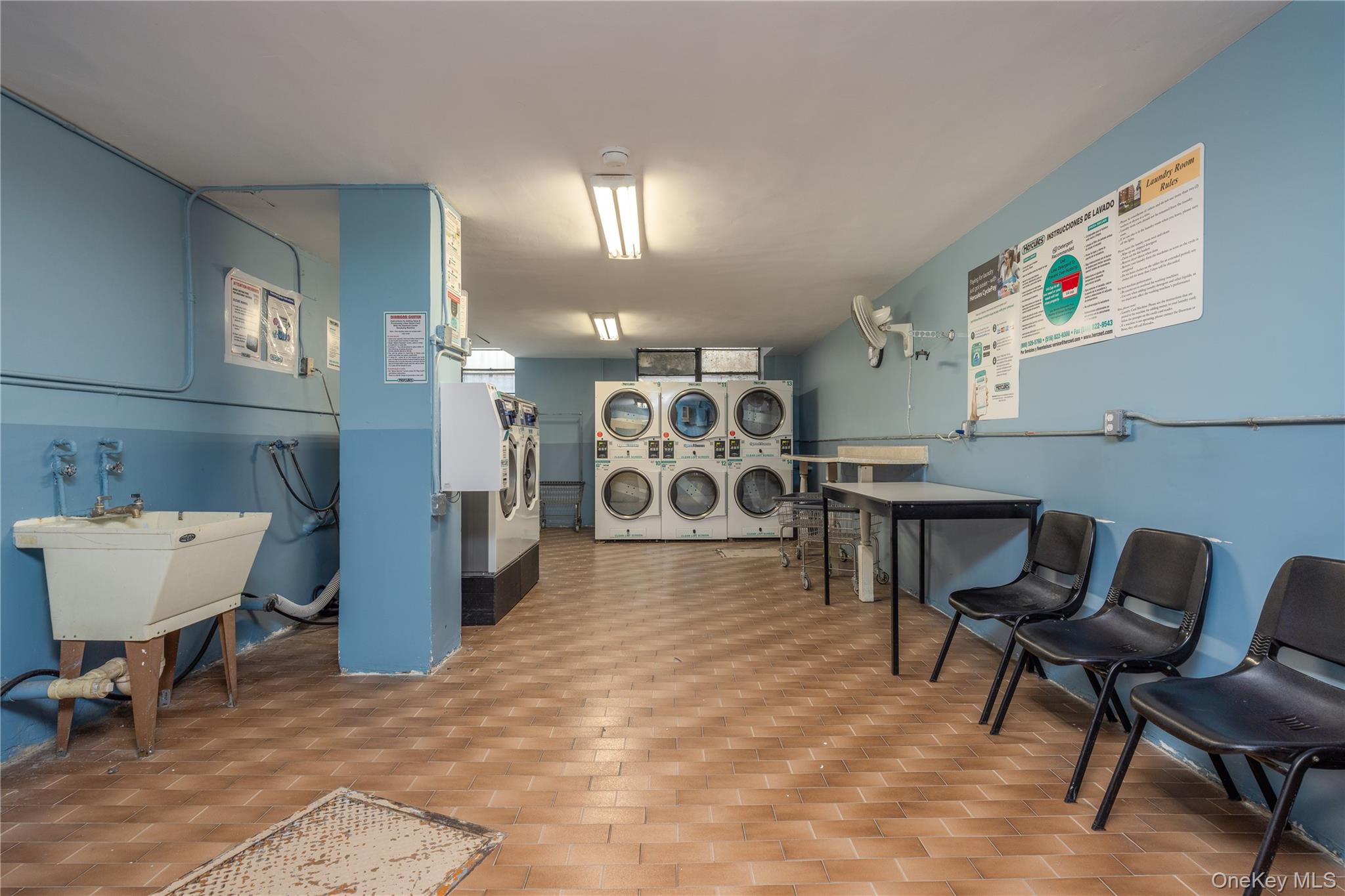 900 Palmer Road, Unit 9J Bronxville, NY 10708 - Photo 11 of 14 a view of a room with furniture and window