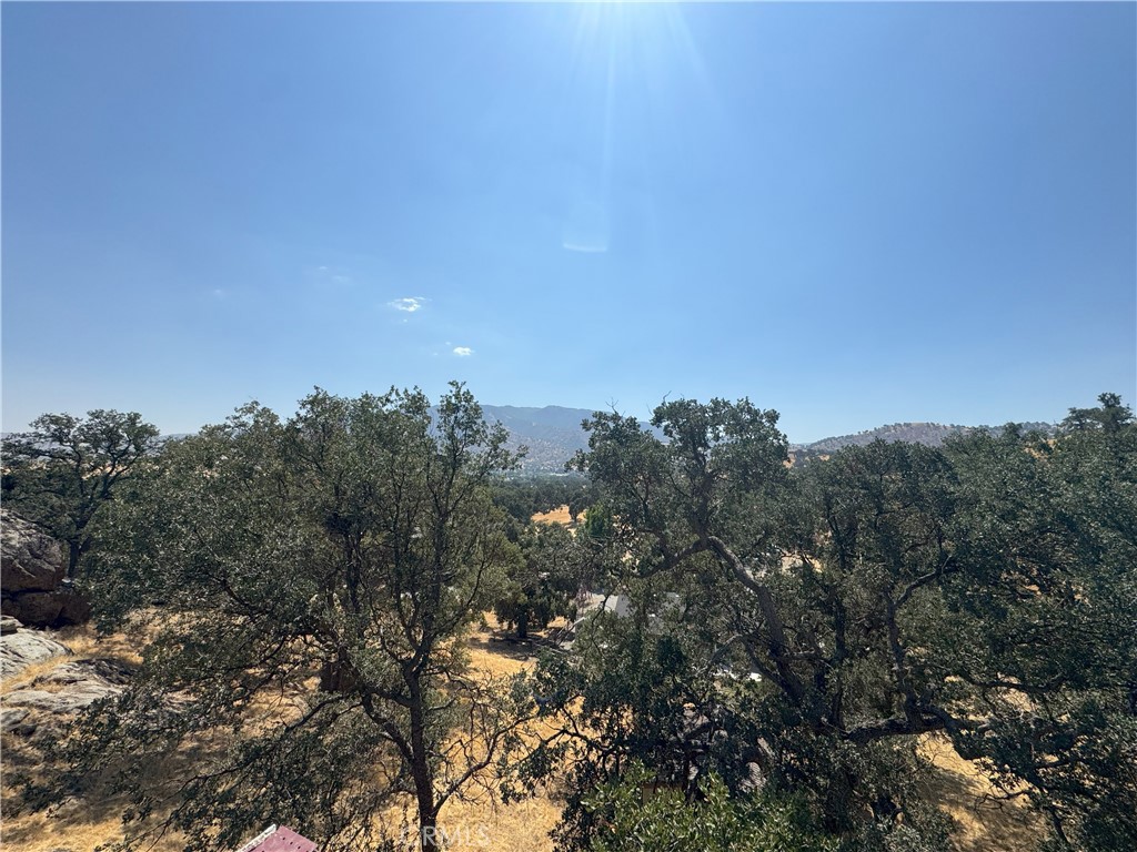 18720 Wingfoot Place Tehachapi, CA 93561 - Photo 23 of 26 a view of a city