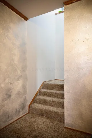 an empty room with a empty space