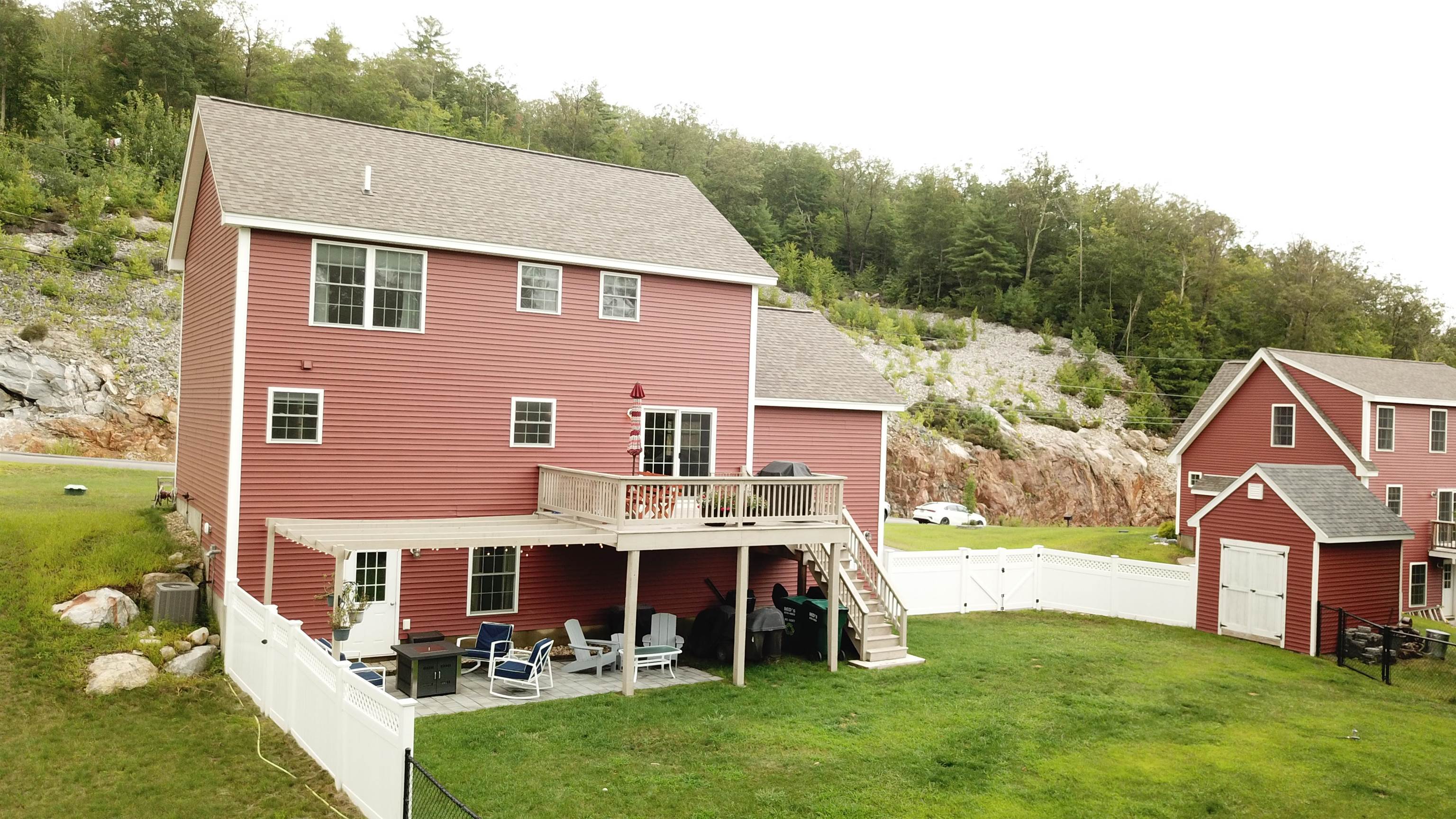 193 Timber Ridge Drive Milford, NH 03055 - Photo 3 of 40