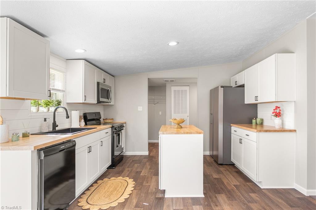 7761 Old 421 Road Liberty, NC 27298 - Photo 26 of 43