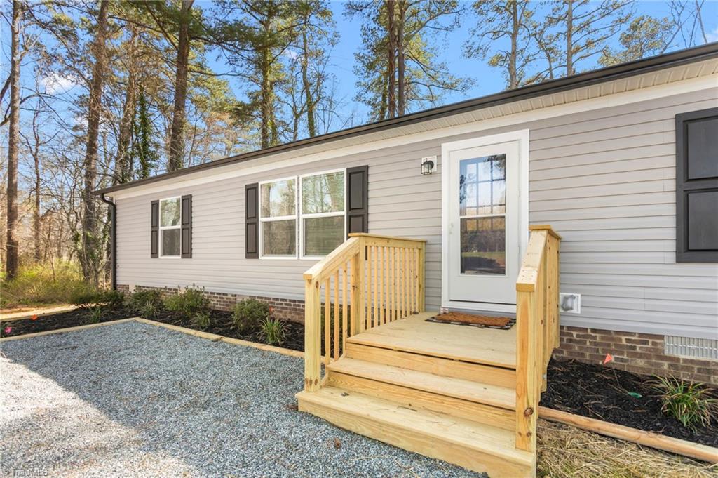 7761 Old 421 Road Liberty, NC 27298 - Photo 5 of 43