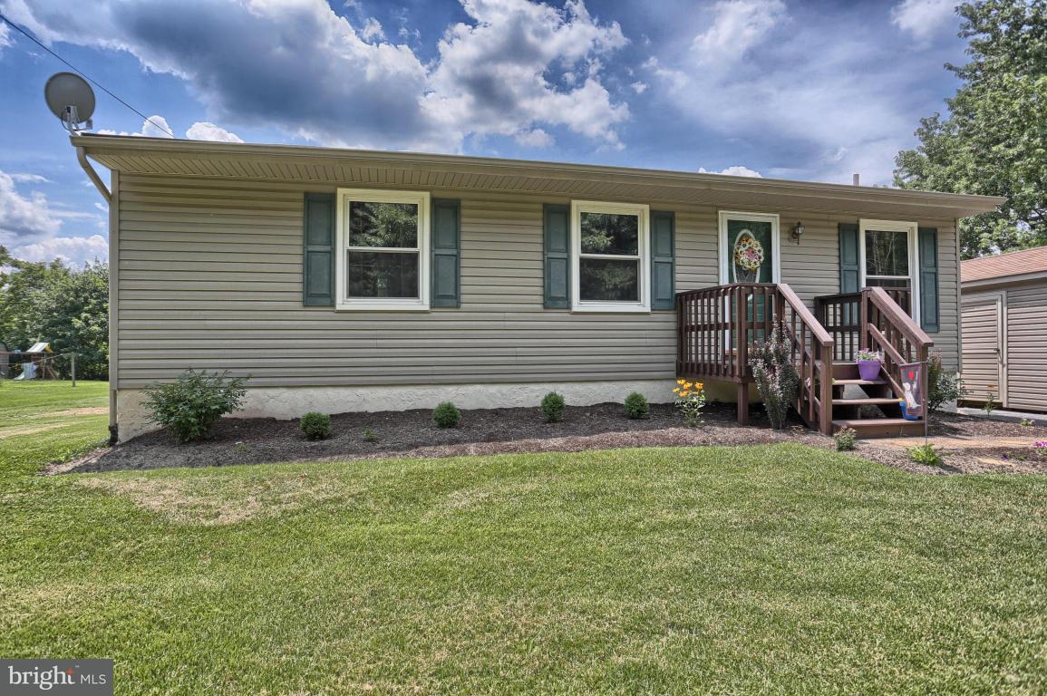 274 Furnace Hill Road Elizabethtown, PA 17022 - Photo 2 of 17 Gallery Image 2