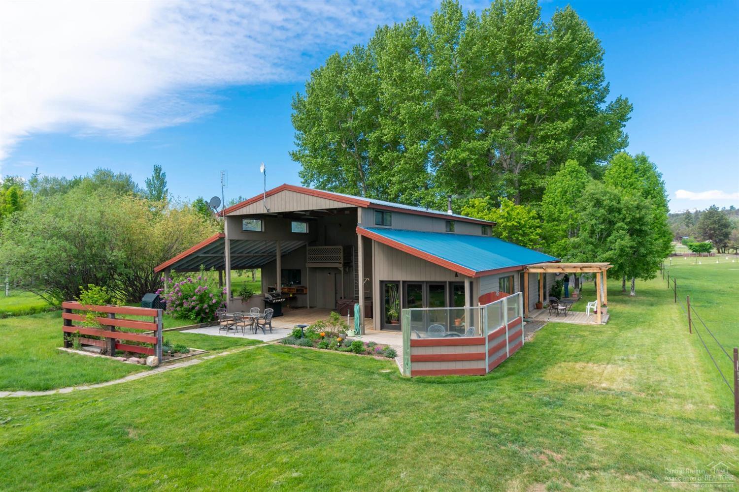 64850 Collins Road Bend, OR 97703 - Photo 9 of 15 Gallery Image 9
