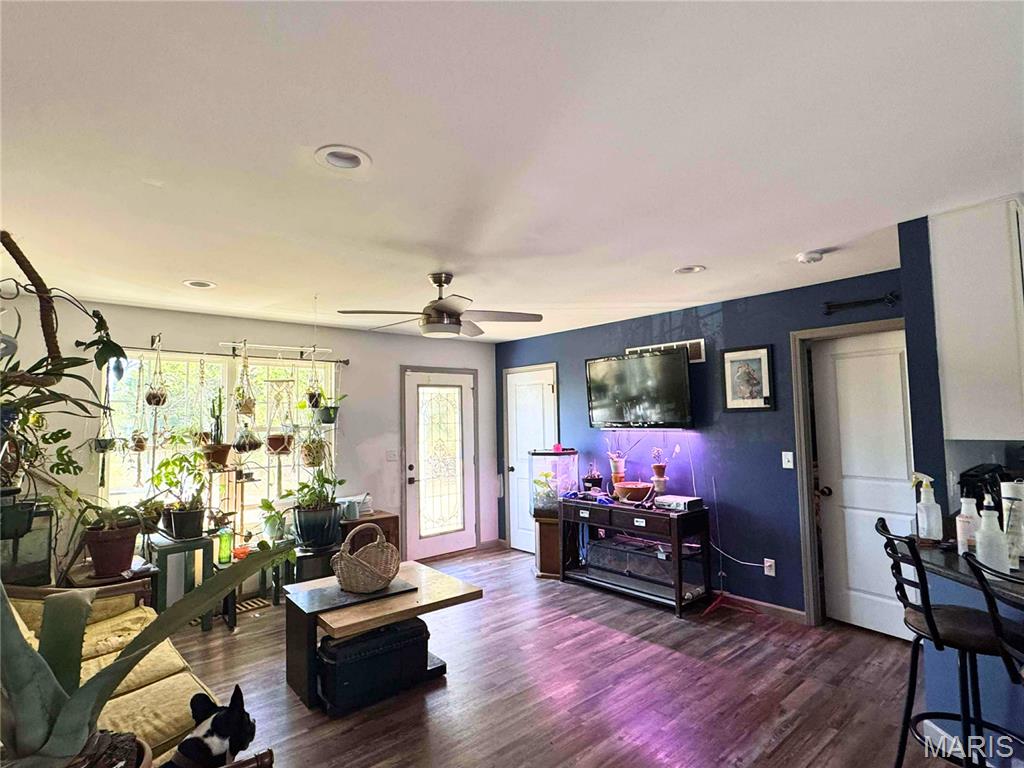 4477 White Rock Road Festus, MO 63028 - Photo 2 of 21