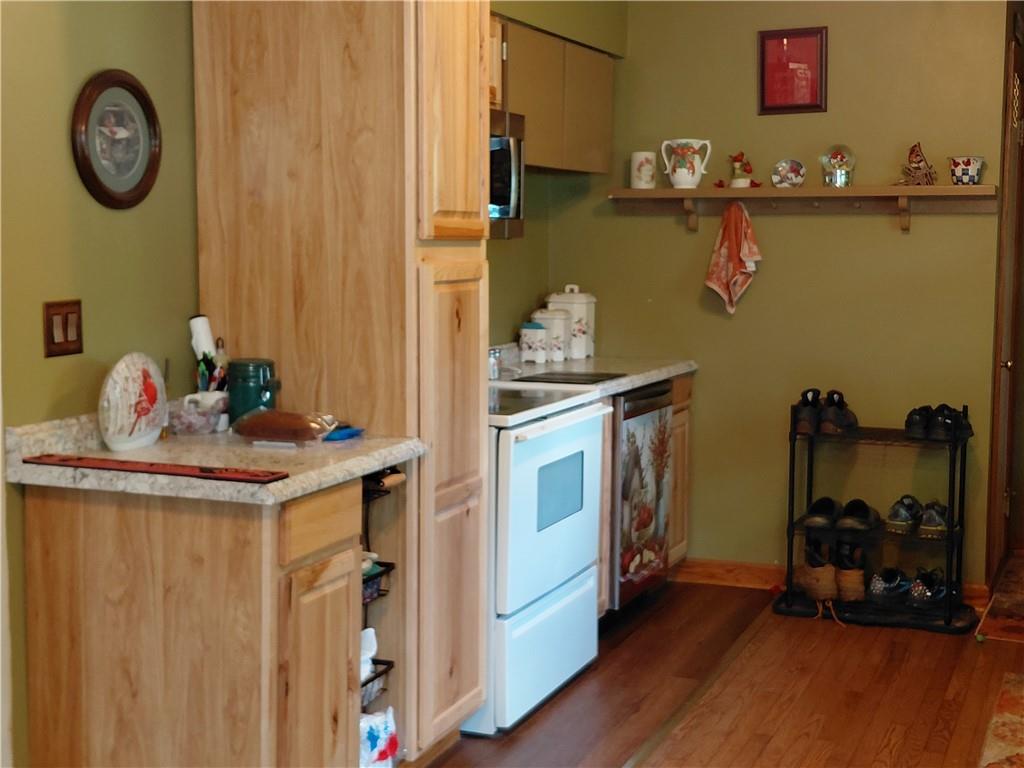 358 Hadley Road Greenville, PA 16125 - Photo 4 of 30